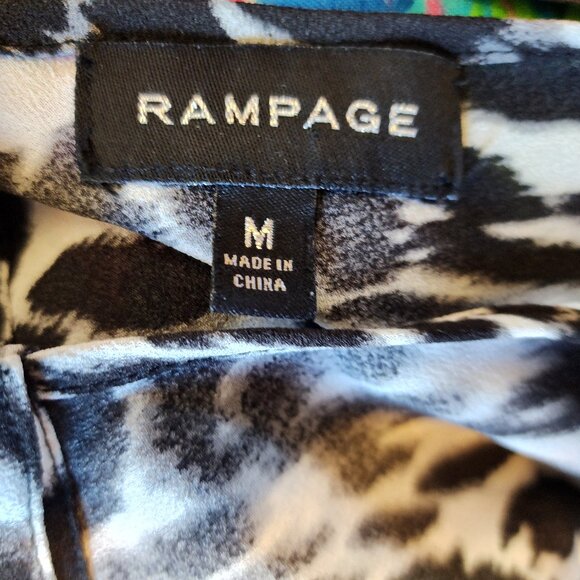 Rampage Animal Print Blouse Women M Double Wrap Top Tab Sleeve Classic Chic - Picture 3 of 16